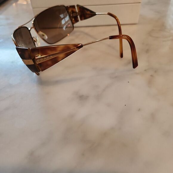 Prada tortoise with gold sunglasses - Picture 5 of 8